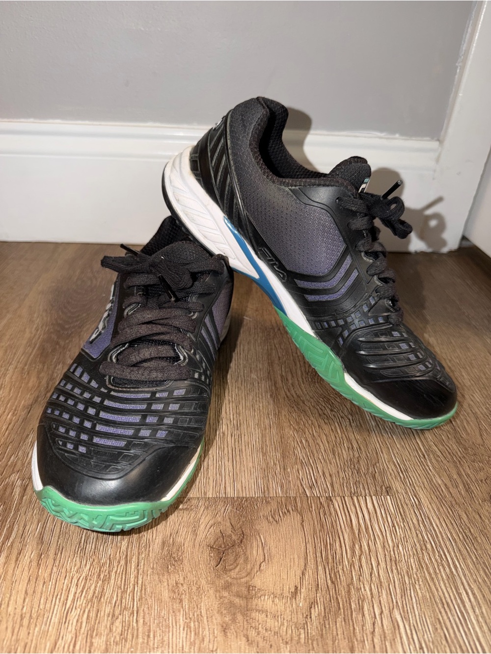 FILA Axilus 2 Energized Women’s Athletic Tennis Shoes Green Black Size 9